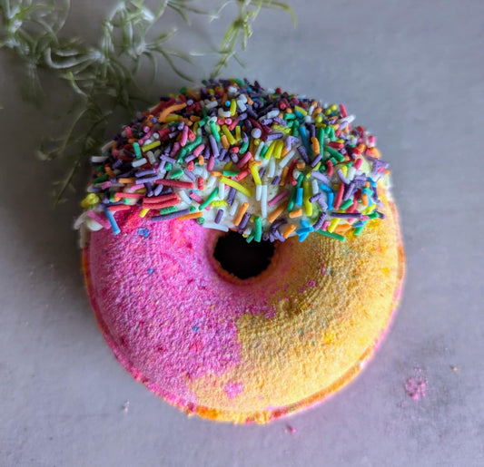 PASSIONFRUIT PAW PAW DONUT BATH BOMB