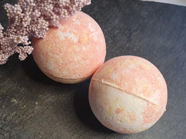 LARGE BATH BOMBS